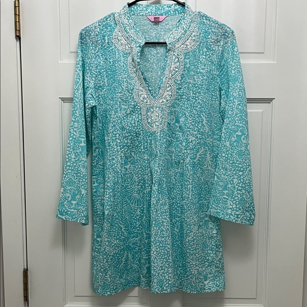 Lilly Pulitzer Sarasota Beaded Turquoise and White Patterned Tunic Top - Sz S - Picture 2 of 16